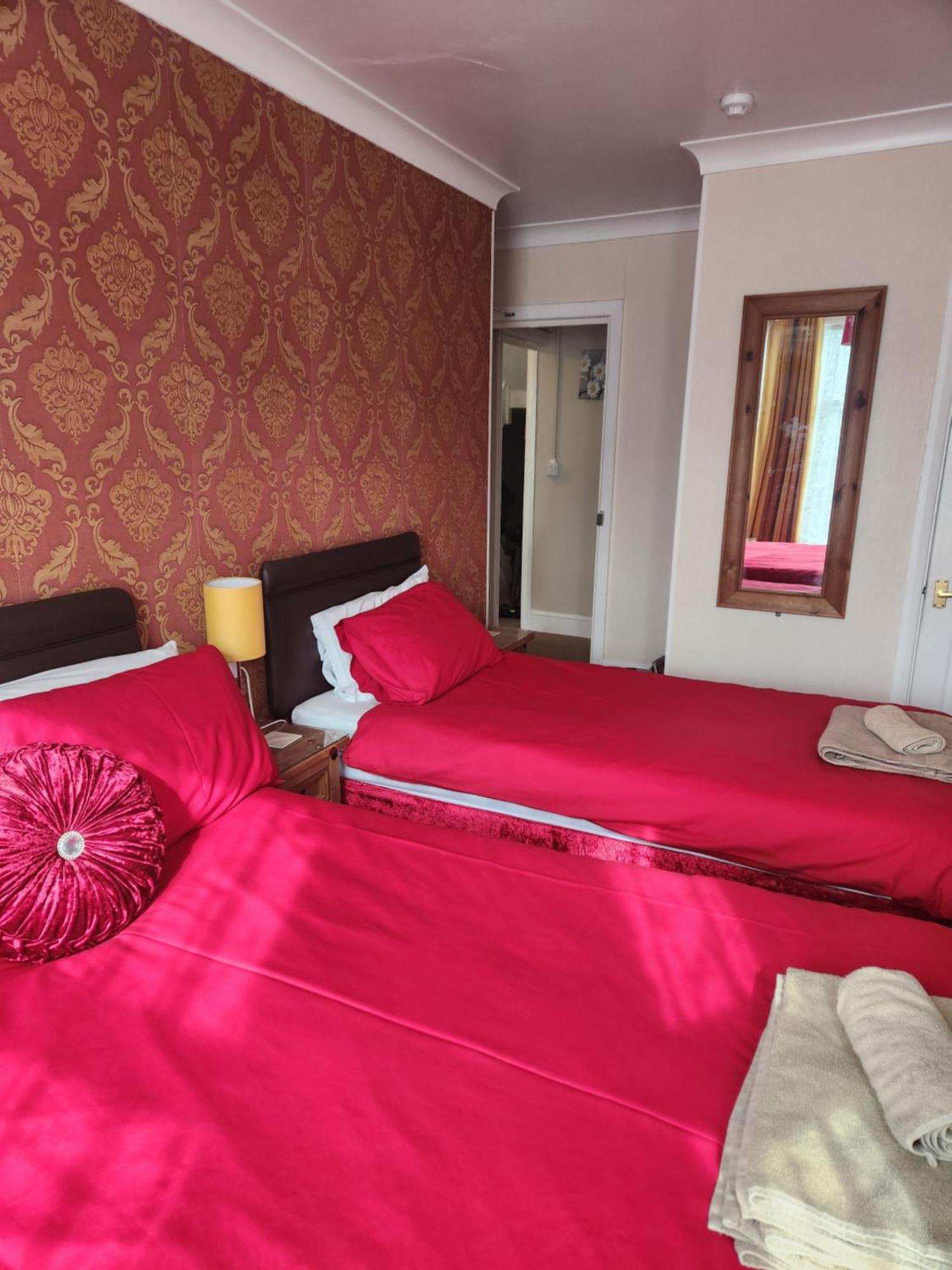Twin Palms Guesthouse 그레이트야머스 외부 사진