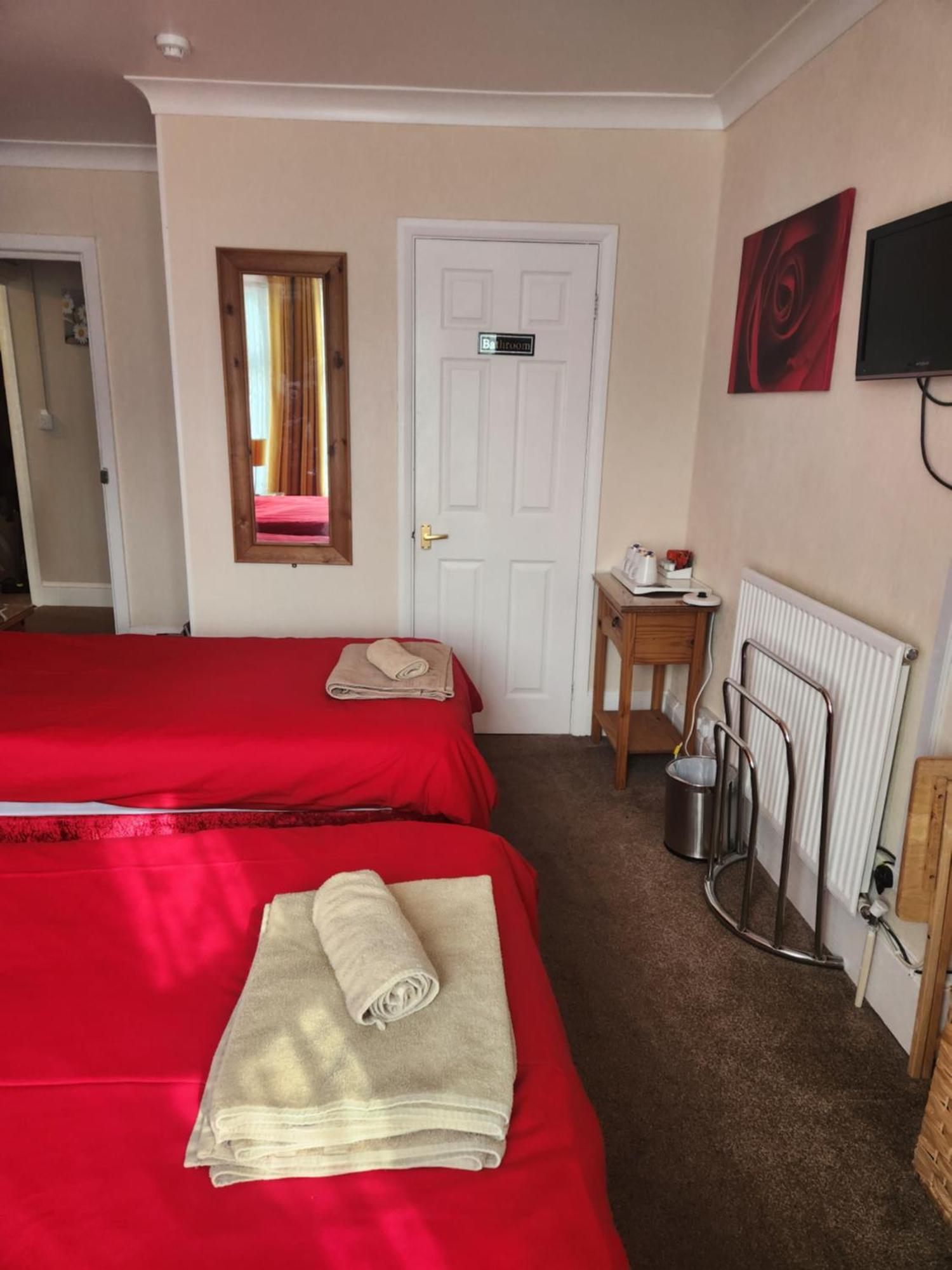 Twin Palms Guesthouse 그레이트야머스 외부 사진