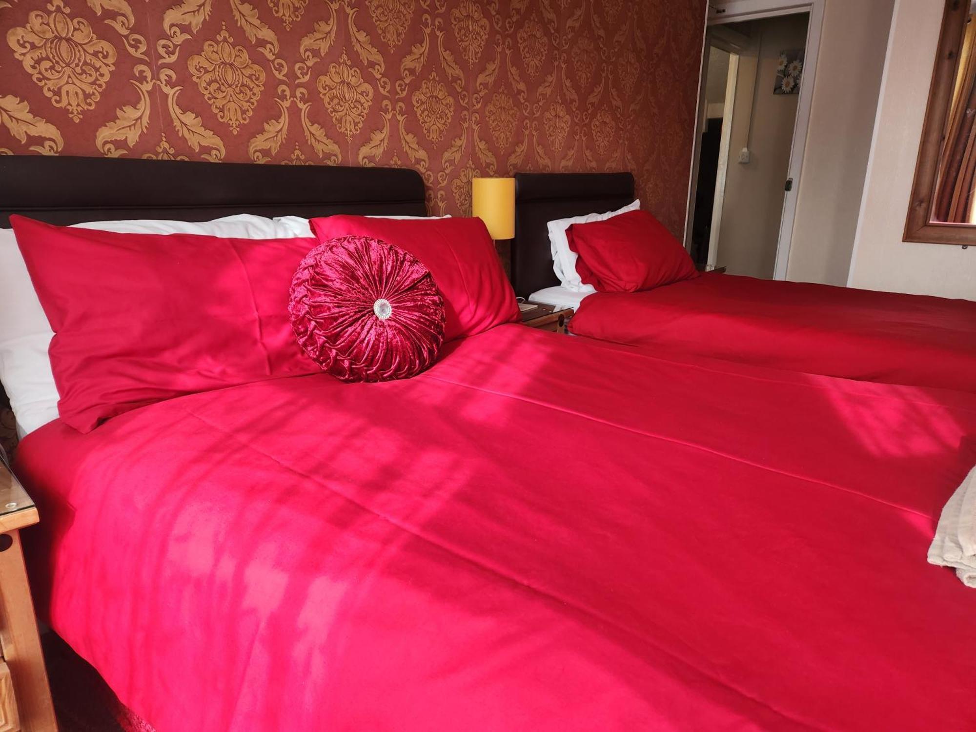 Twin Palms Guesthouse 그레이트야머스 외부 사진