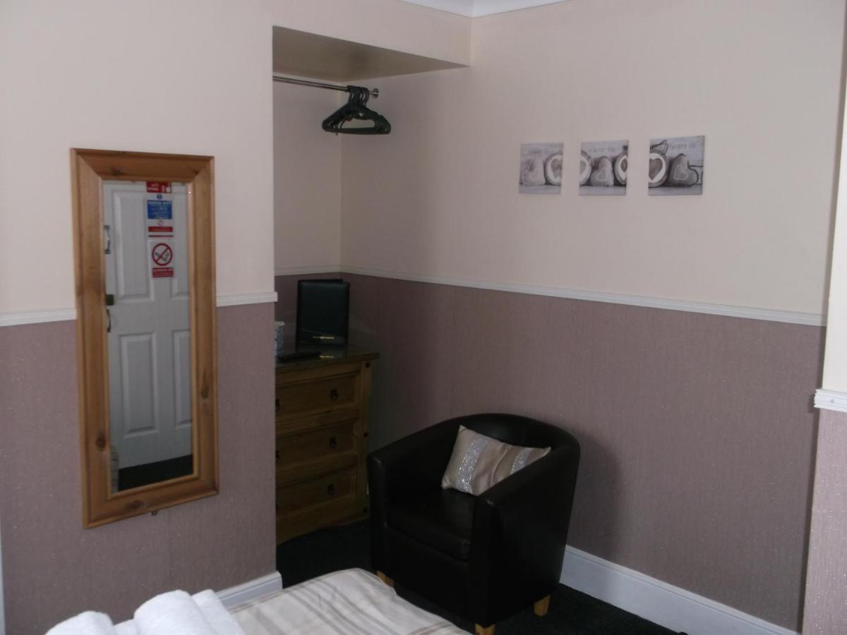 Twin Palms Guesthouse 그레이트야머스 외부 사진